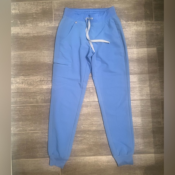 Ceil Blue Scrub Set - Picture 2 of 7